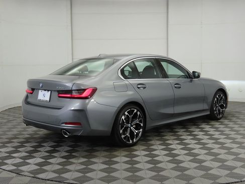 Used 2025 BMW 330i Sedan w/ Convenience Package image 6