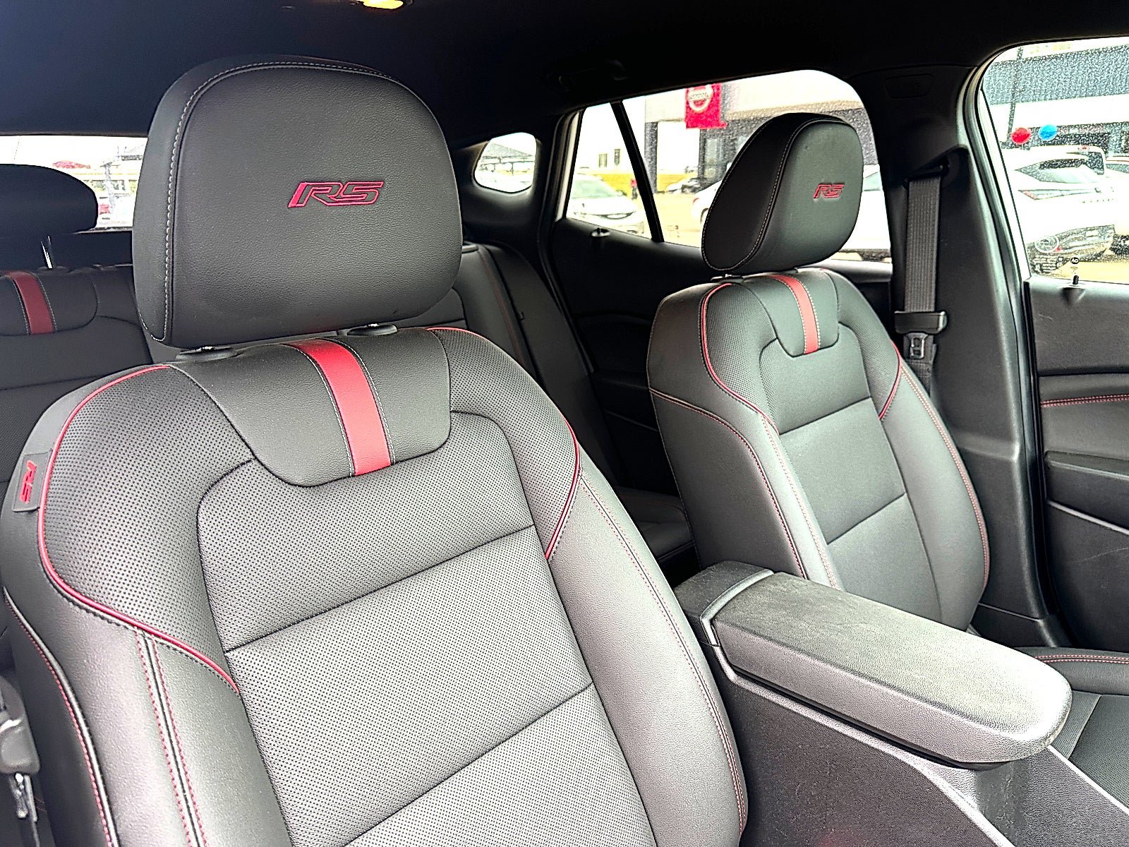 Used 2025 Chevrolet Trax RS w/ Driver Confidence Package FWD image 25