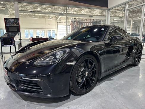 Used 2019 Porsche 718 Cayman RWD image 1