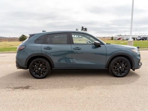 Used 2025 Honda HR-V Sport image 8