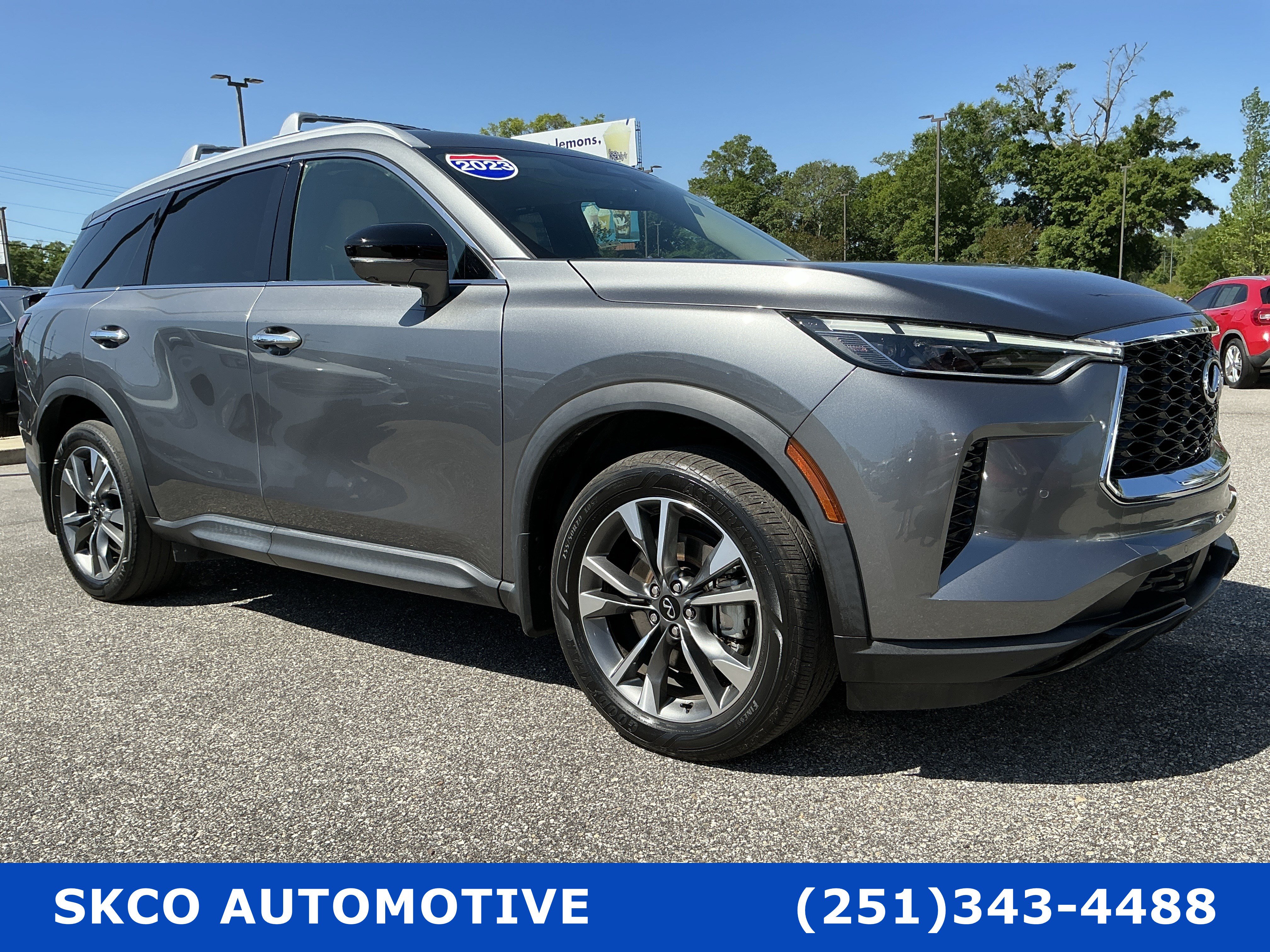 Used 2023 INFINITI QX60 Luxe w/ Cargo Package FWD image 7