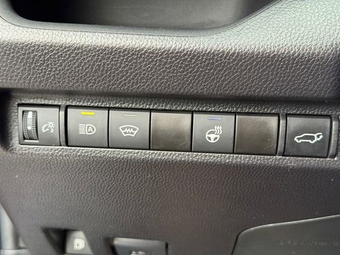 Certified 2024 Toyota Tacoma SR image 37