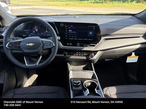 New 2027 Chevrolet Equinox LT AWD/4WD image 15