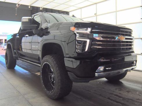 Used 2021 Chevrolet Silverado 2500 High Country w/ Z71 Off-Road Package image 5