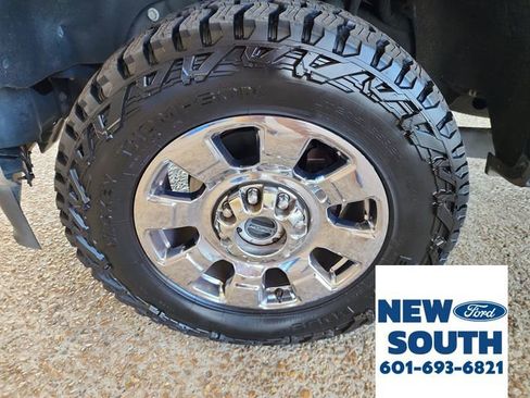 Used 2023 Ford F350 Lariat w/ Chrome Package image 42