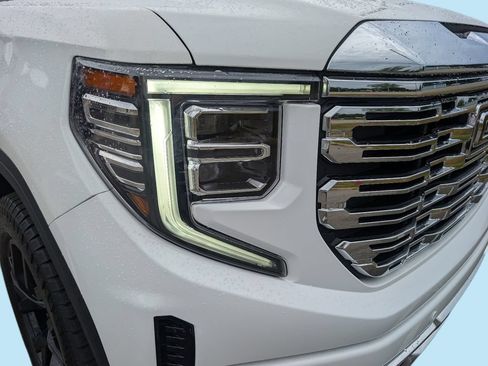 Used 2024 GMC Sierra 1500 Denali w/ Technology Package AWD/4WD image 4