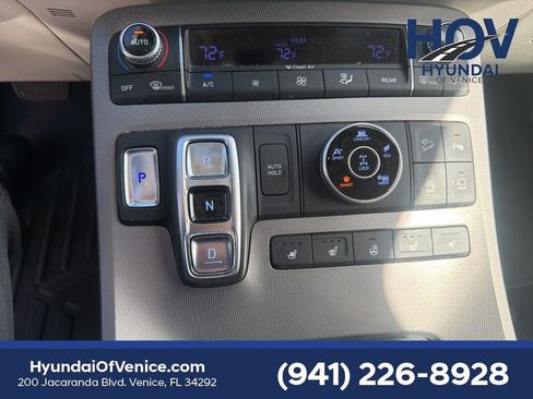 Used 2022 Hyundai Palisade Calligraphy image 8