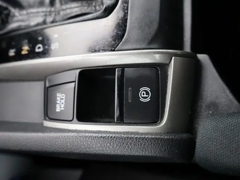 Used 2019 Honda Civic Sport image 29