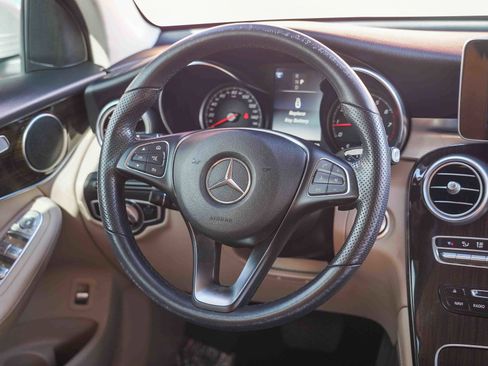 Used 2019 Mercedes-Benz GLC 300 image 31