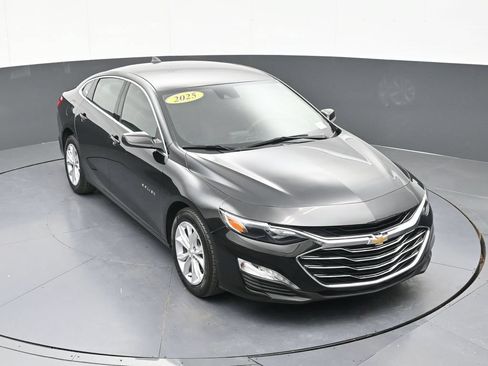 Used 2025 Chevrolet Malibu LT FWD image 57