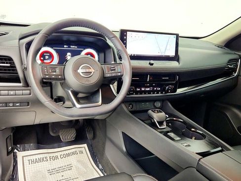 Used 2024 Nissan Rogue SL w/ SL Premium Package FWD image 13