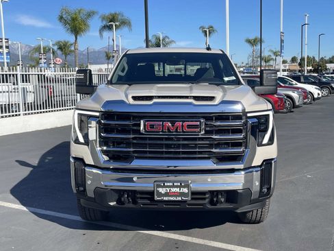 New 2026 GMC Sierra 2500 SLE w/ SLE Value Package; image 2