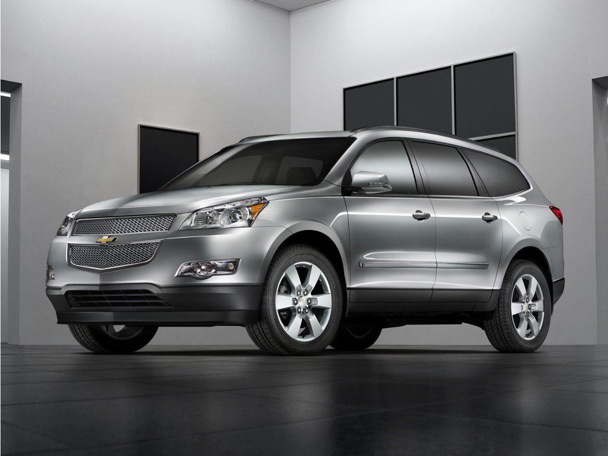 Used 2012 Chevrolet Traverse LT FWD image 1