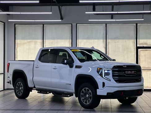 Certified 2025 GMC Sierra 1500 AT4 AWD/4WD image 1