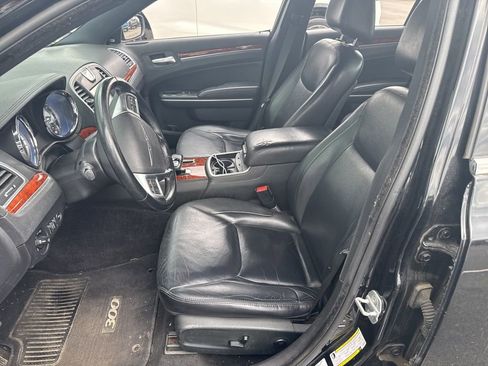 Used 2012 Chrysler 300 Limited image 7