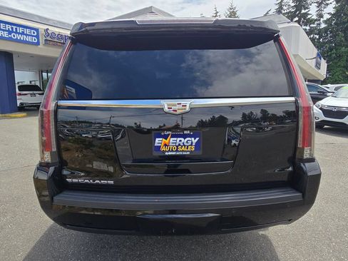 Used 2018 Cadillac Escalade ESV Platinum AWD/4WD image 6