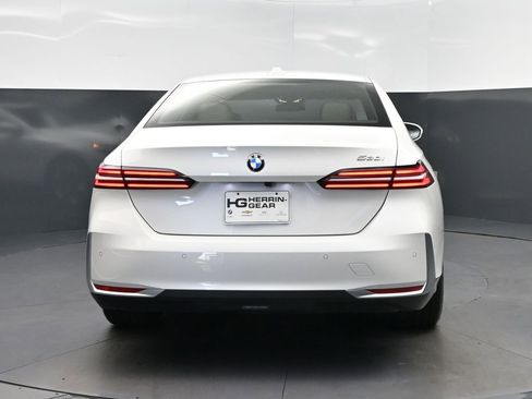 Certified 2026 BMW 530i RWD image 6