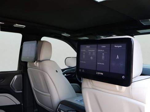 Used 2021 Cadillac Escalade Sport w/ Driver Assist Tech Package AWD/4WD image 16