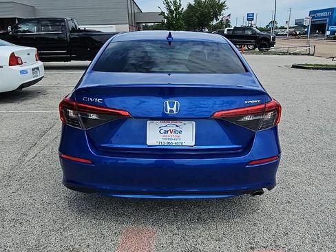 Used 2023 Honda Civic Sport image 6