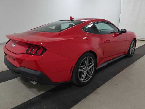 Used 2024 Ford Mustang Coupe RWD image 3
