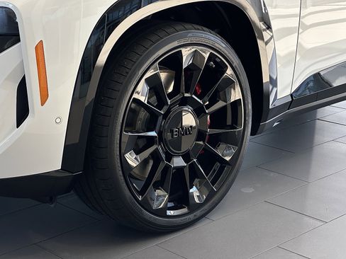 New 2026 BMW XM Label Red image 3