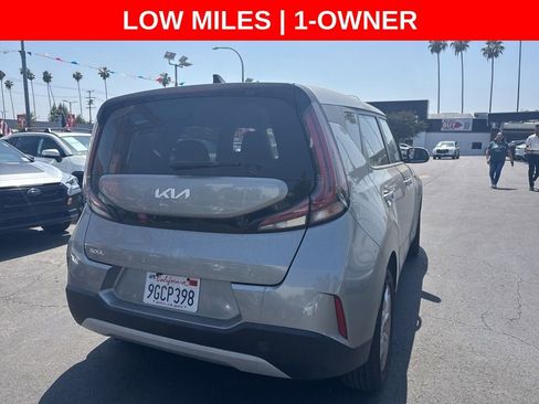 Used 2023 Kia Soul LX w/ LX Technology Package FWD image 9
