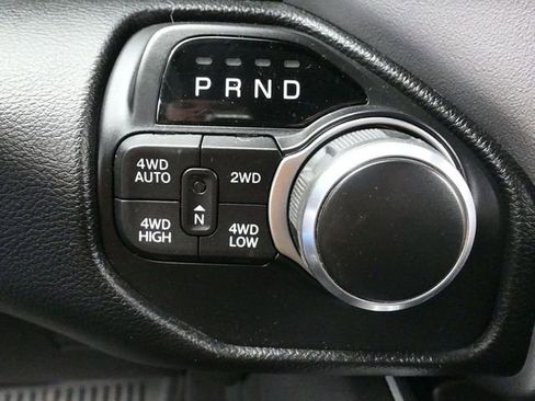 Used 2019 RAM 1500 Big Horn image 16