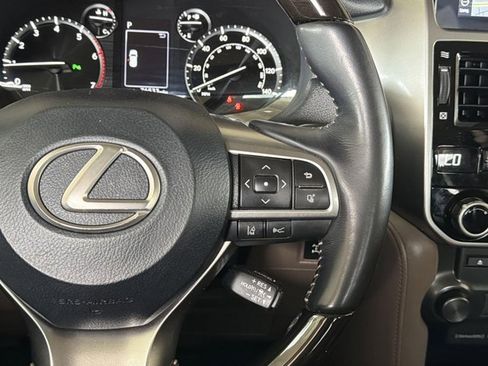 Certified 2023 Lexus GX 460 Premium w/ Accessory Package AWD/4WD image 16