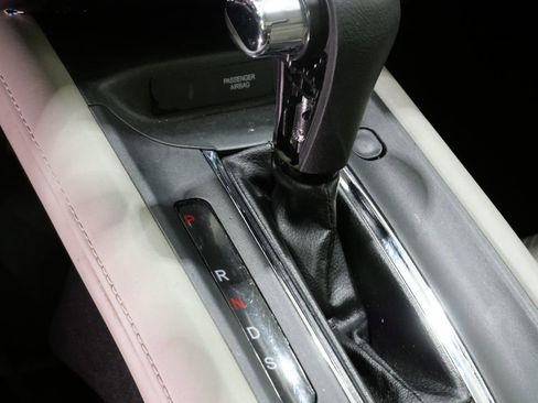 Used 2016 Honda HR-V EX image 22