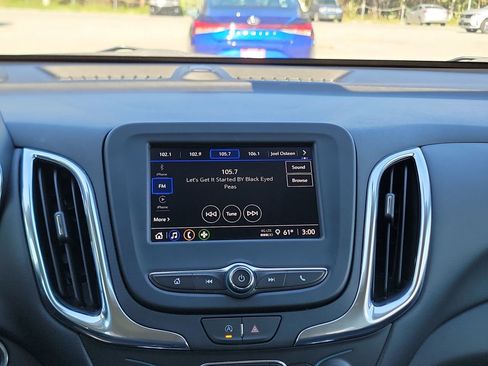 Used 2023 Chevrolet Equinox LT image 16