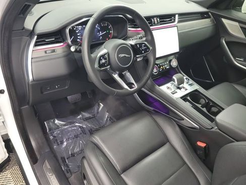 Used 2023 Jaguar F-PACE S image 20