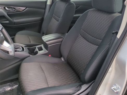 Used 2017 Nissan Rogue S image 14