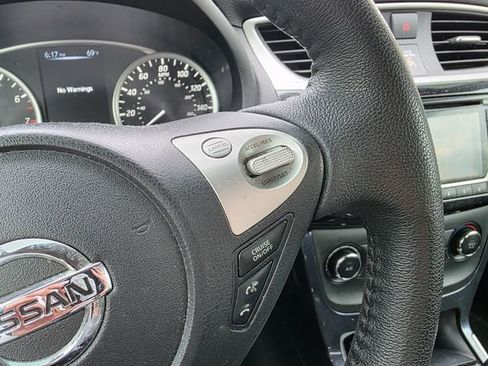 Used 2017 Nissan Sentra SR image 23