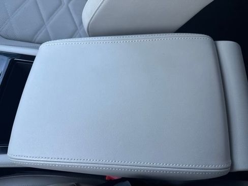 Certified 2024 Volkswagen Atlas SE image 30