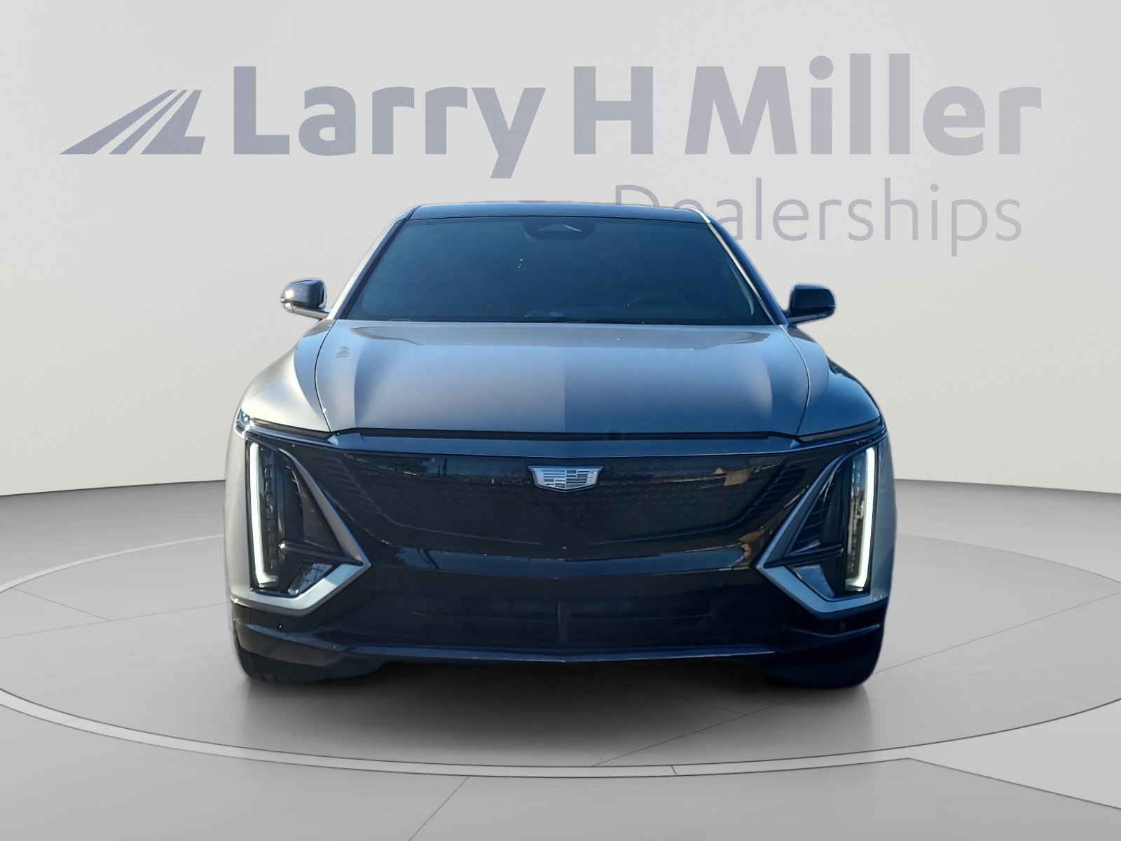 Used 2025 Cadillac Lyriq Sport AWD/4WD image 8