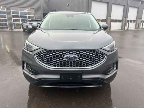 Used 2024 Ford Edge SEL w/ Convenience Package image 2