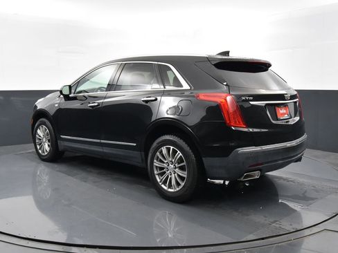 Used 2017 Cadillac XT5 Luxury image 31