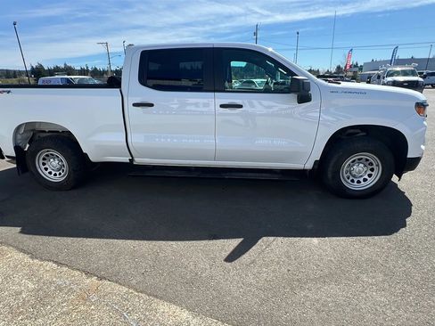 Used 2022 Chevrolet Silverado 1500 W/T w/ WT Value Package image 4