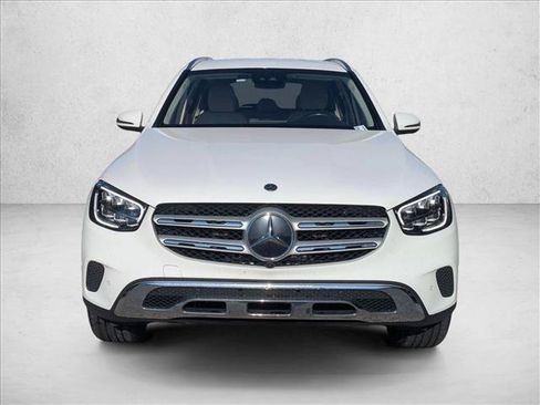 Used 2022 Mercedes-Benz GLC 300 4MATIC image 2