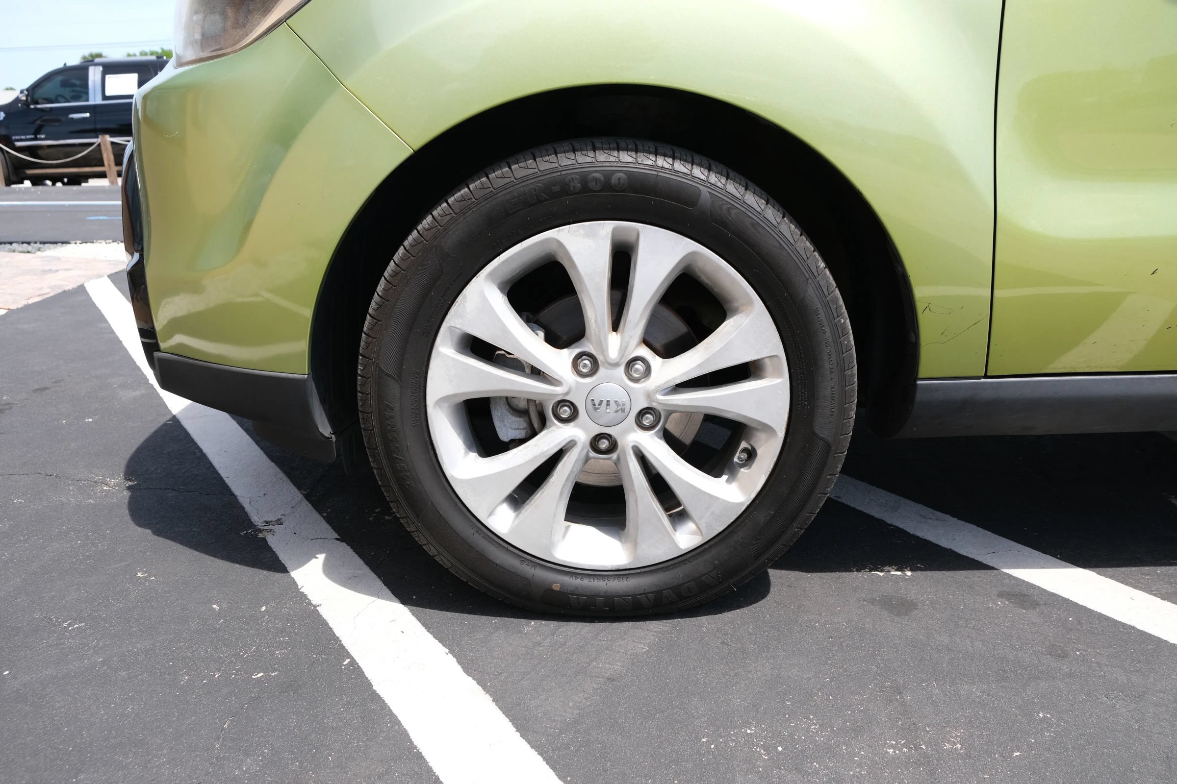 Used 2016 Kia Soul + FWD image 15
