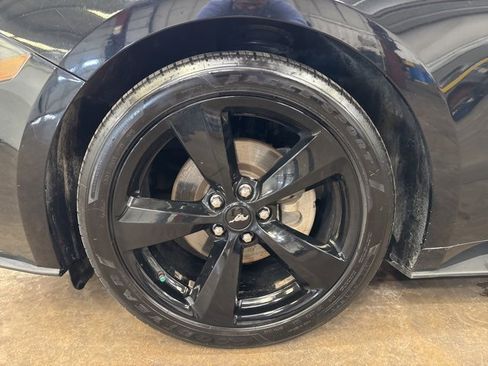 Used 2021 Ford Mustang Premium w/ Equipment Group 201A image 6