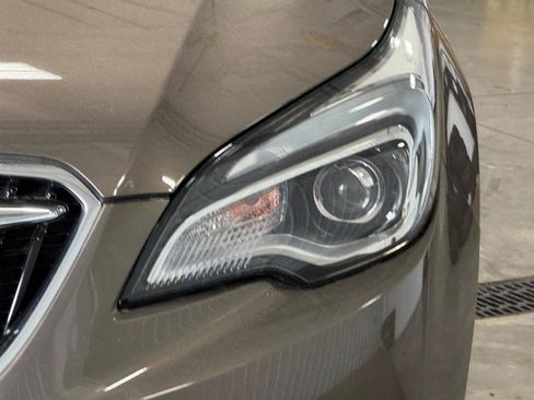 Used 2019 Buick Envision Essence AWD/4WD image 31