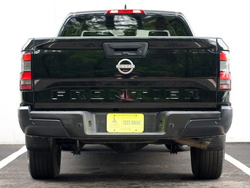 Used 2023 Nissan Frontier S w/ Technology Package RWD image 10