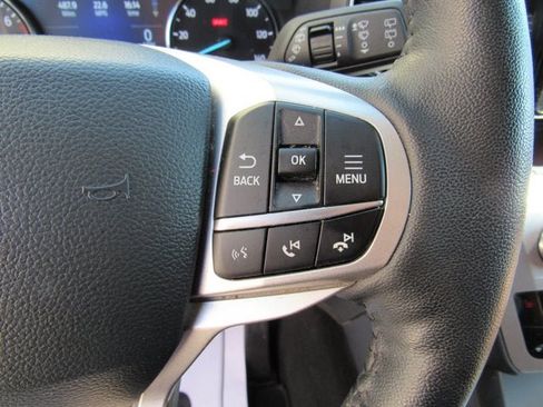 Used 2023 Ford Explorer XLT w/ Equipment Group 202A AWD/4WD image 14
