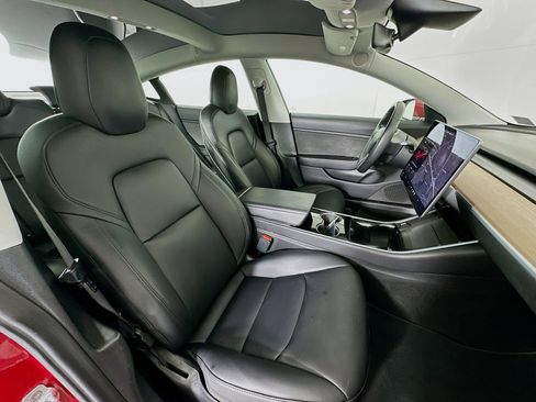 Used 2018 Tesla Model 3 Mid Range image 28