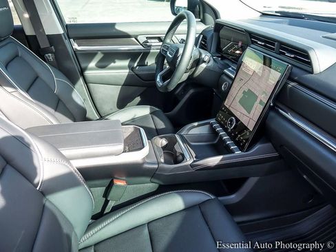 Used 2026 GMC Terrain Denali image 31