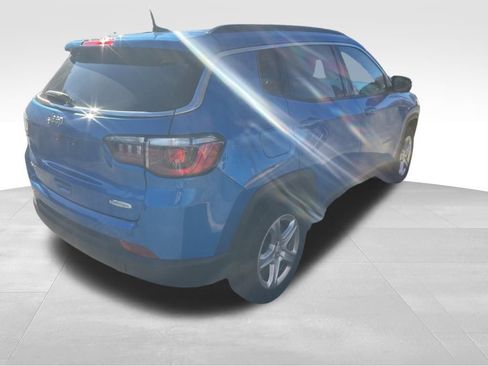 Used 2024 Jeep Compass Latitude image 26