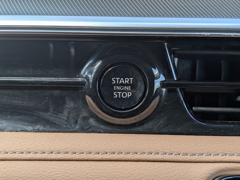 Used 2025 INFINITI QX80 Luxe AWD/4WD image 35