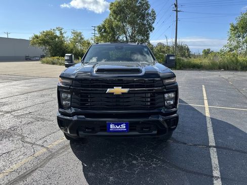 New 2025 Chevrolet Silverado 2500 Custom w/ Custom Value Package image 2