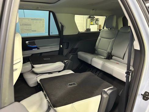 New 2026 Ford Expedition Max Platinum w/ Platinum Ultimate Package image 36